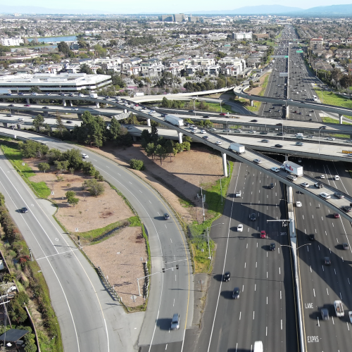 The 101/92 Interchange in San Mateo, looking south along Highway 101